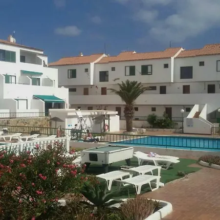 Апартаменты Beach And Pool